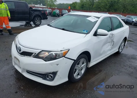 2014 Toyota Camry Se z USA, uszkodzony, nr VIN 4T1BF1FK3EU407229
